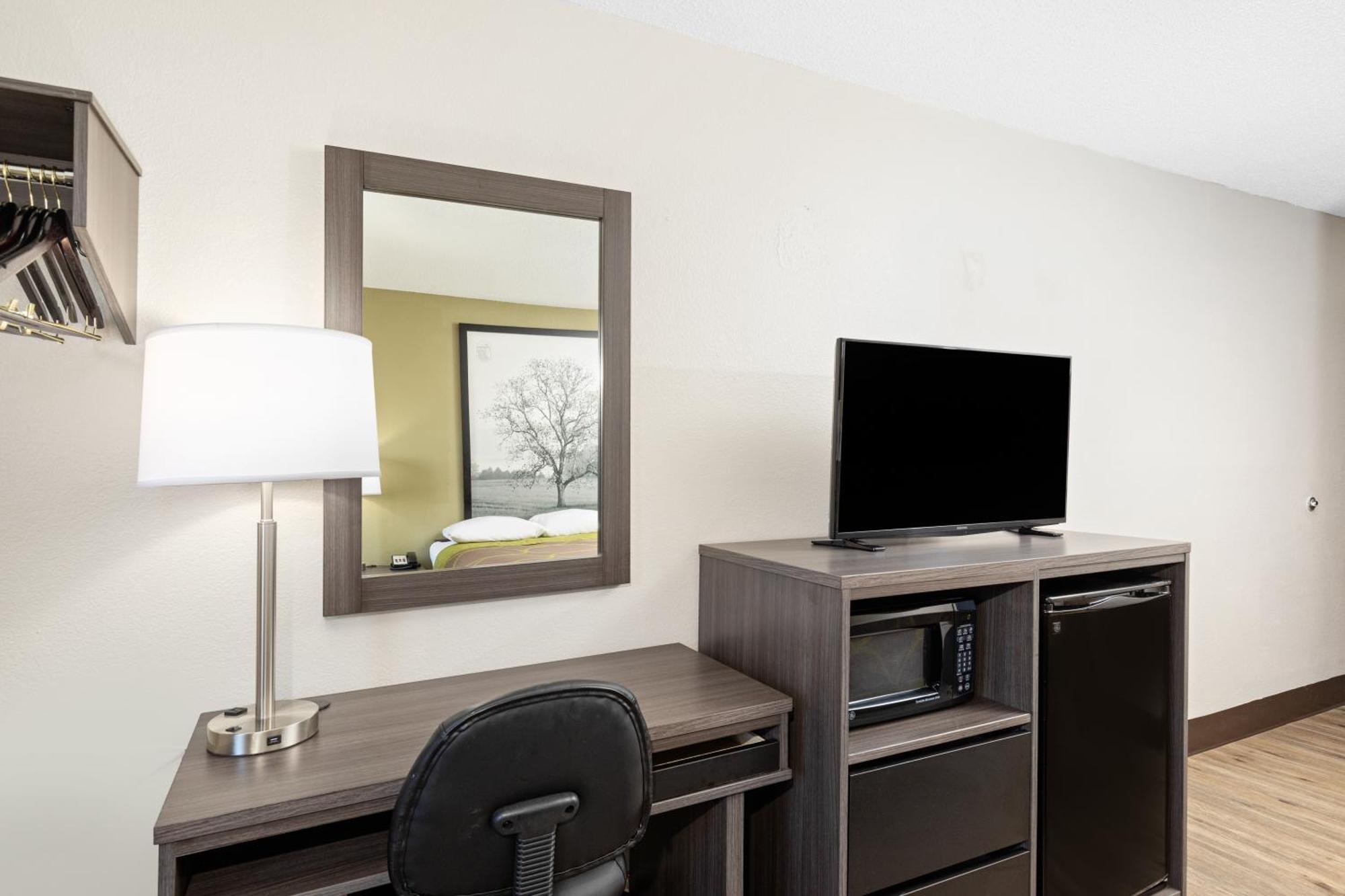 Super 8 By Wyndham Johnson 2* Johnson City